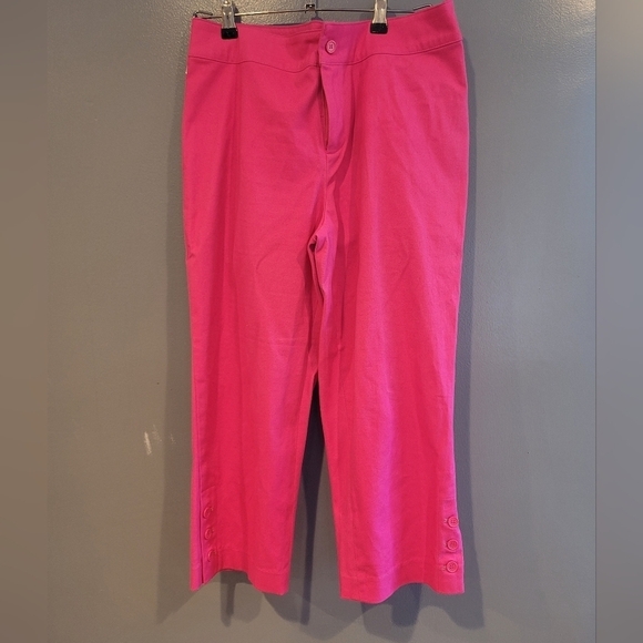 Pink Capris - Picture 2 of 3